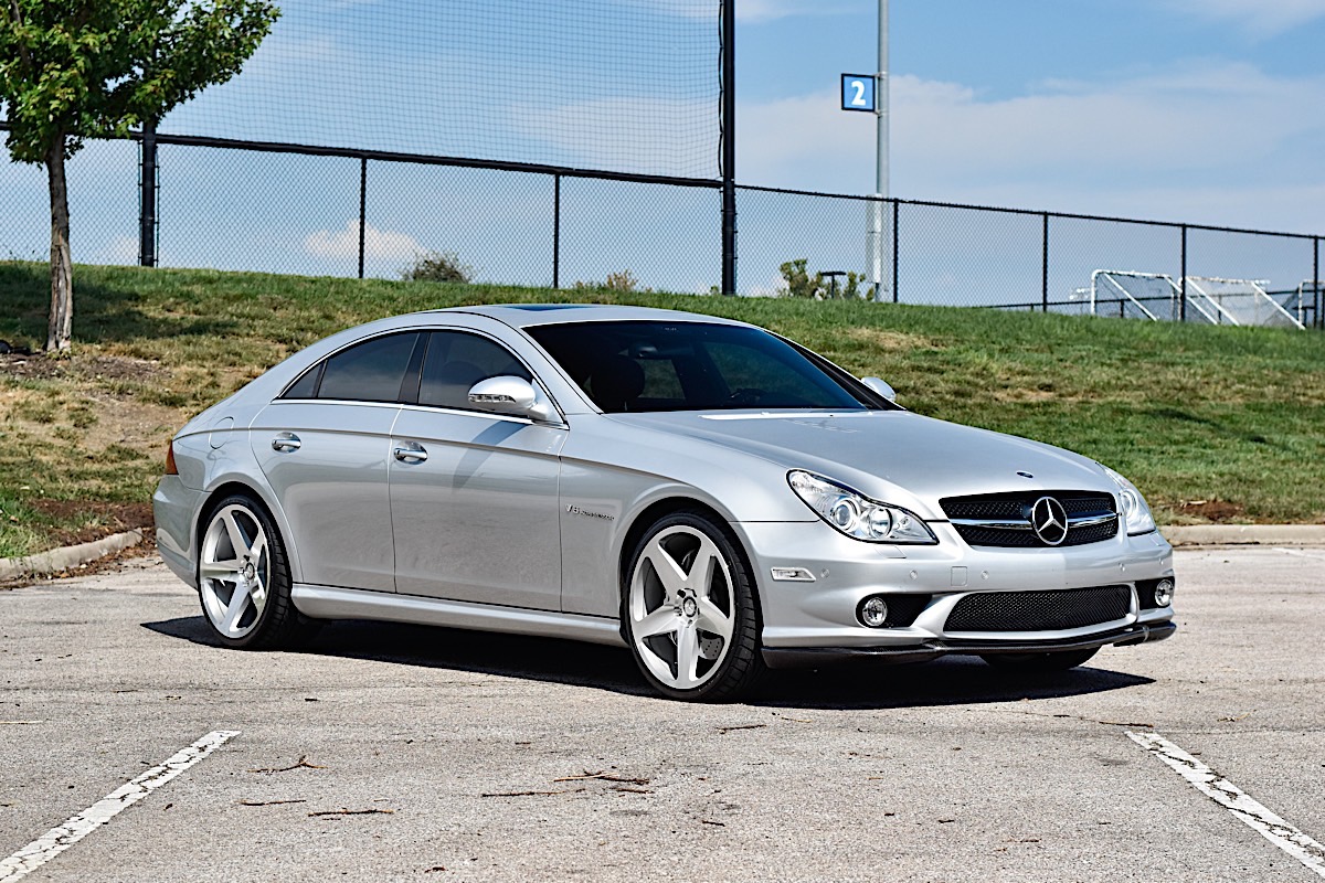 Mercedes-Benz CLS55 AMG with 